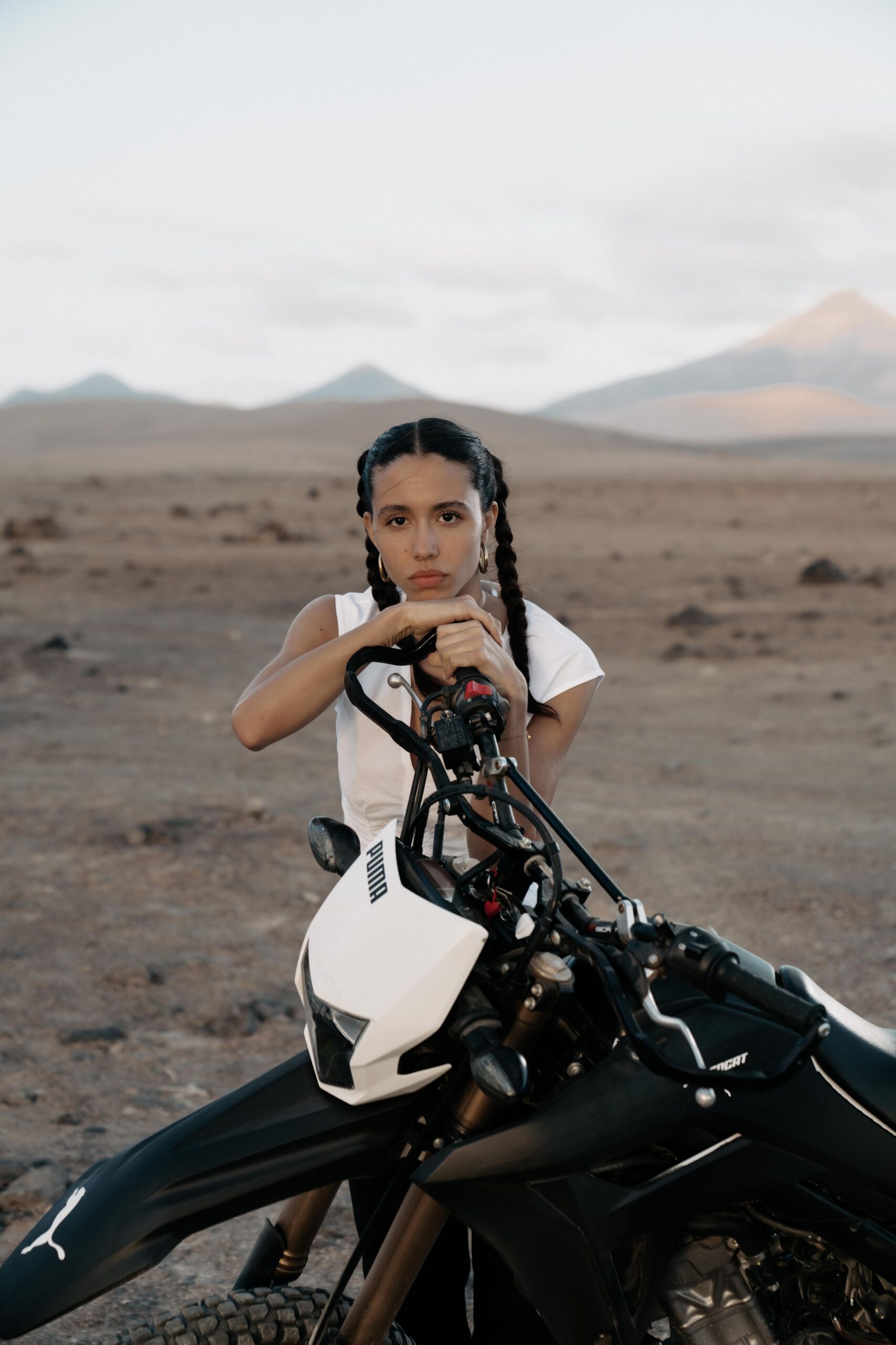 ARIDAY | Zerek Studio