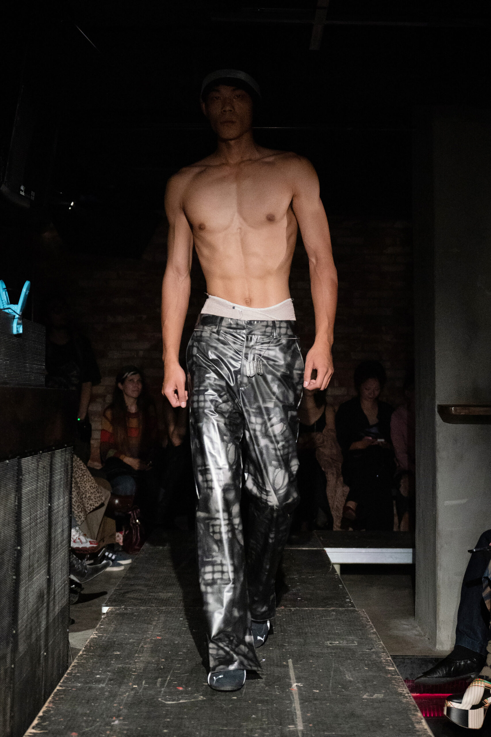 XIMONLEE SS25 RUNWAY IN SHANGHAI | Zerek Studio