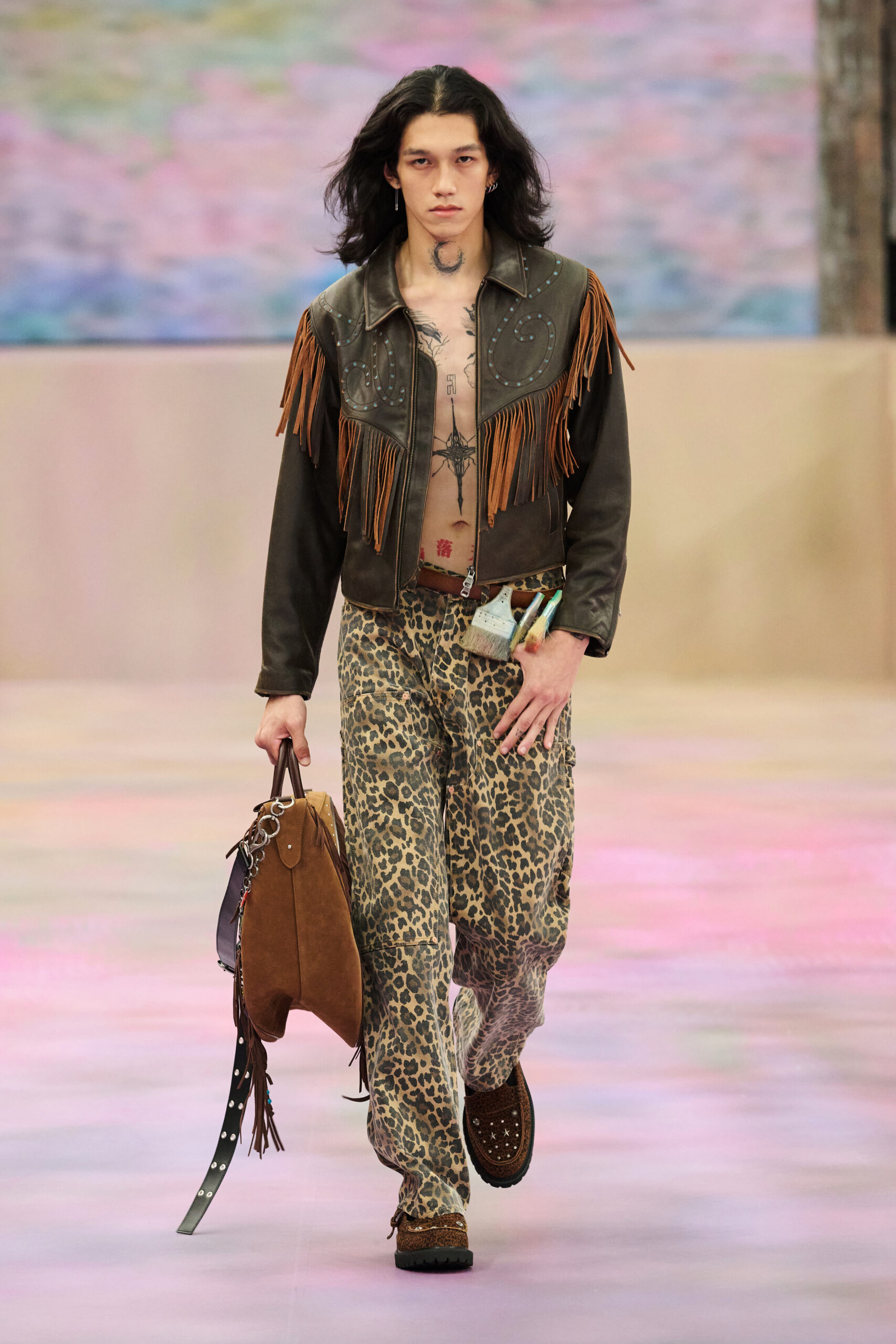 ANDERSSON BELL SS25 RUNWAY IN SHANGHAI | Zerek Studio