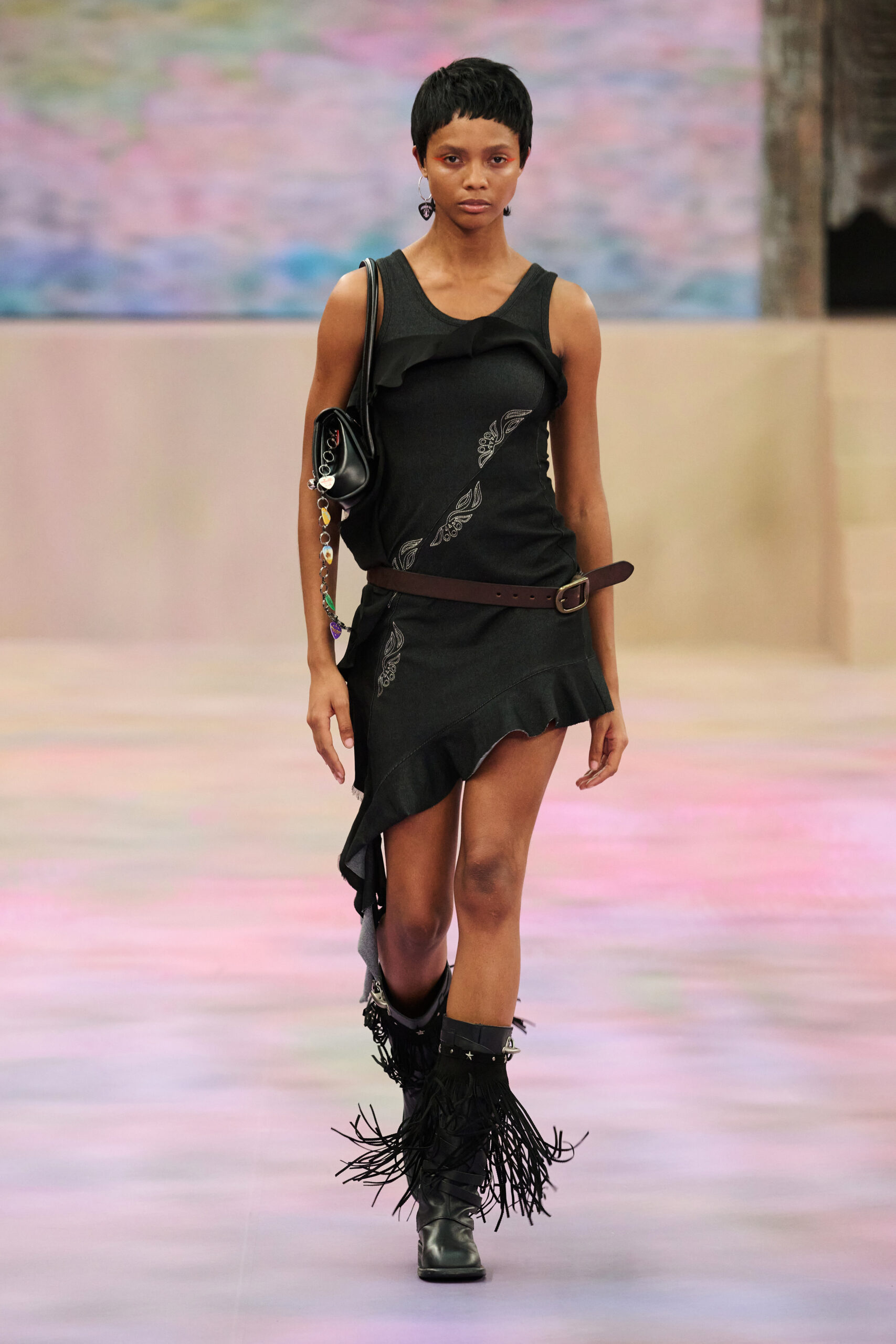 ANDERSSON BELL SS25 RUNWAY IN SHANGHAI | Zerek Studio