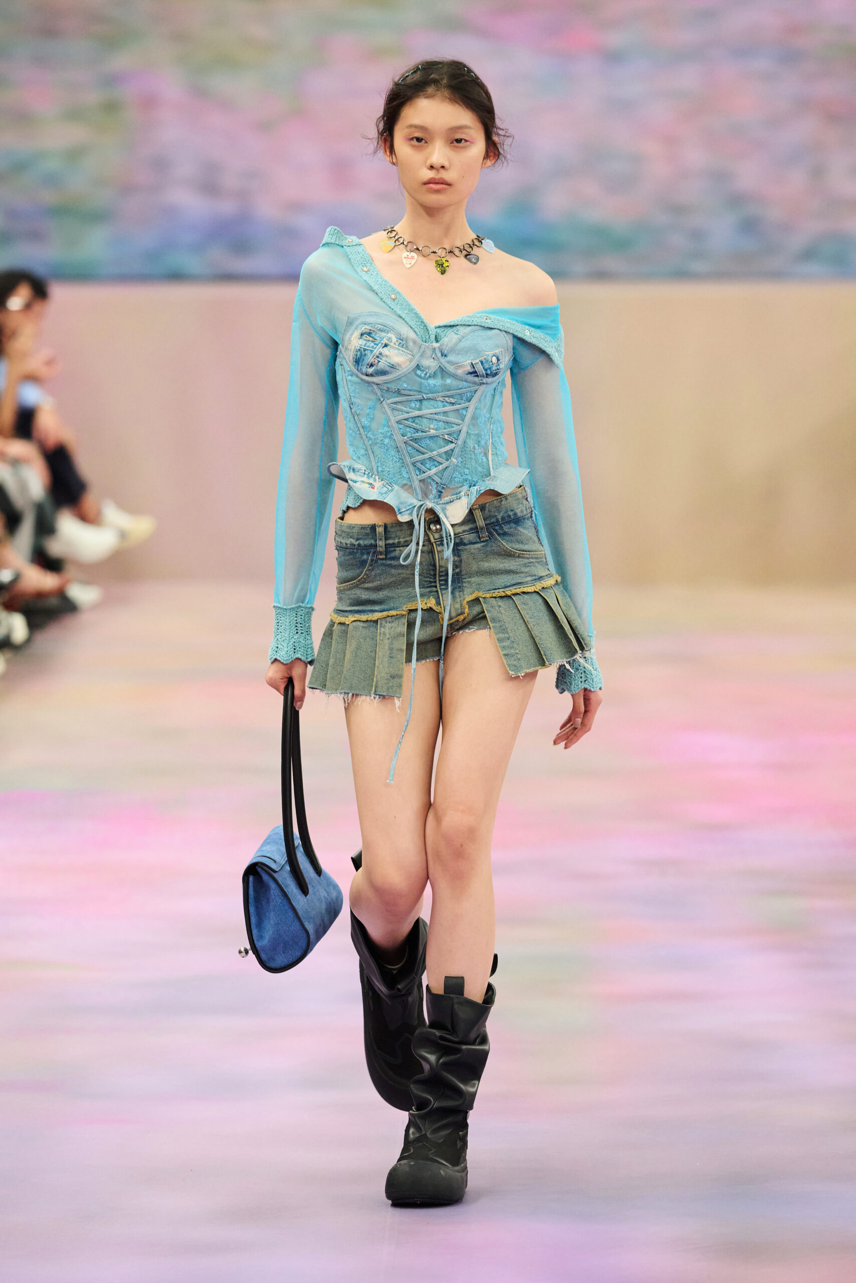 ANDERSSON BELL SS25 RUNWAY IN SHANGHAI | Zerek Studio