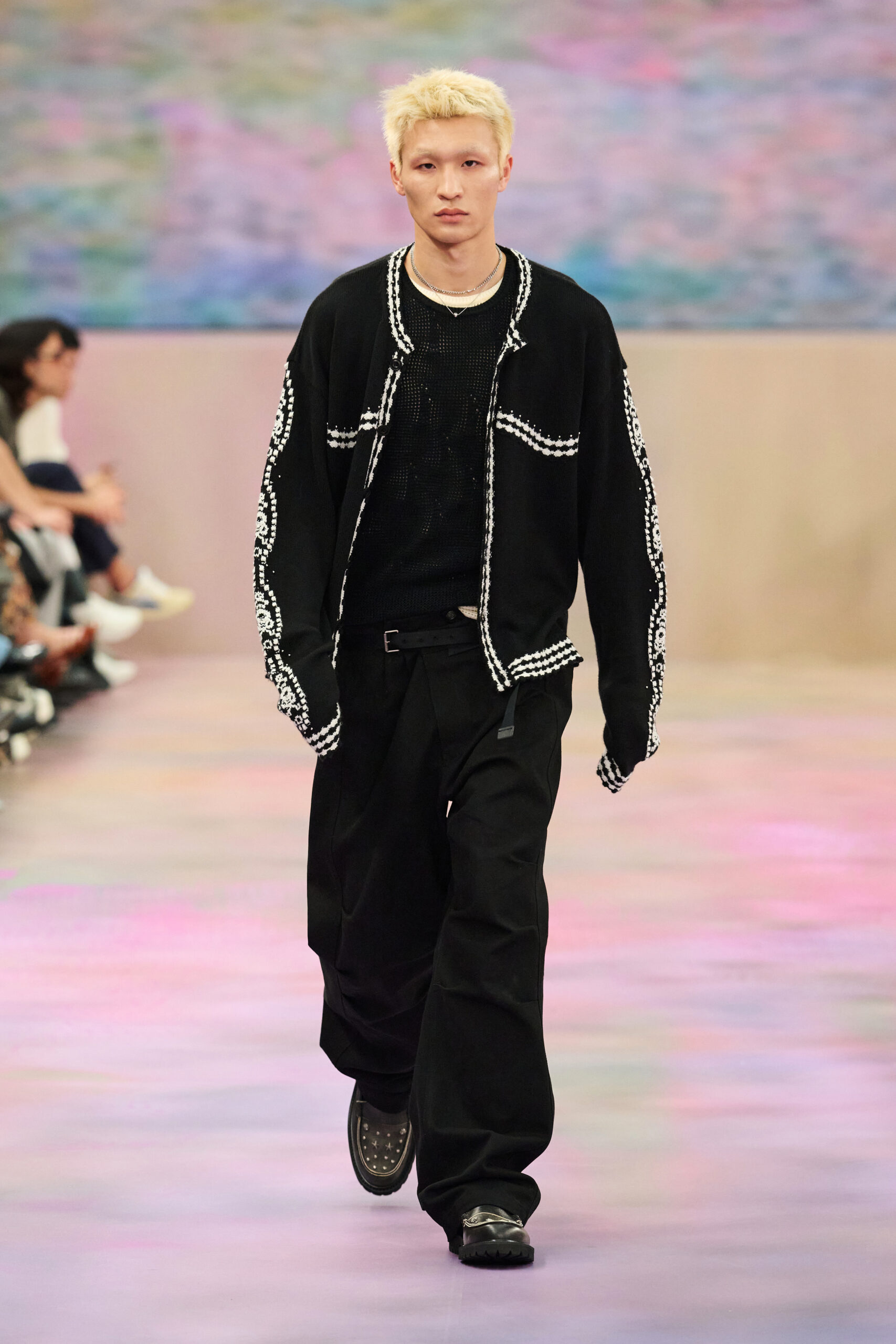 ANDERSSON BELL SS25 RUNWAY IN SHANGHAI | Zerek Studio