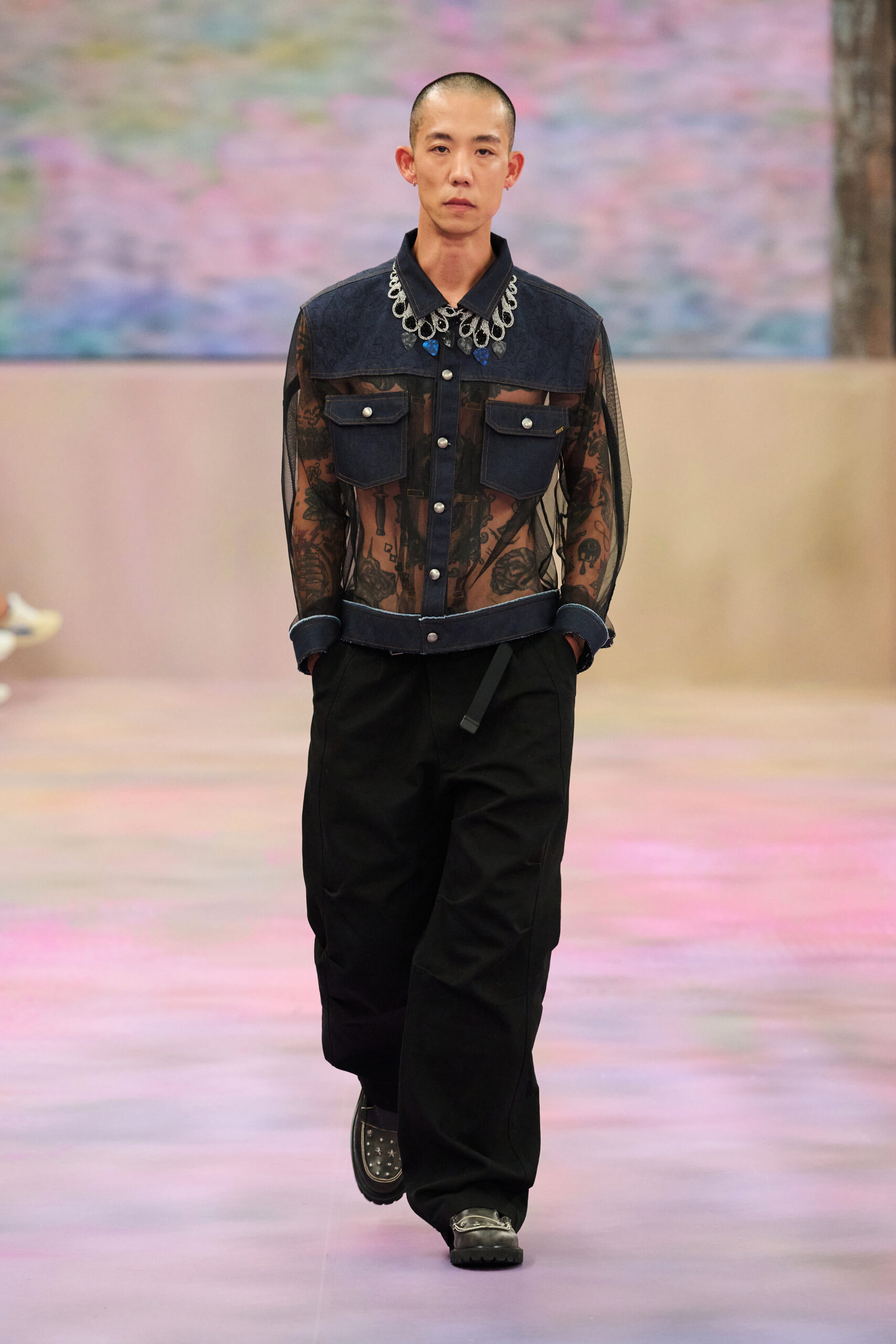 ANDERSSON BELL SS25 RUNWAY IN SHANGHAI | Zerek Studio