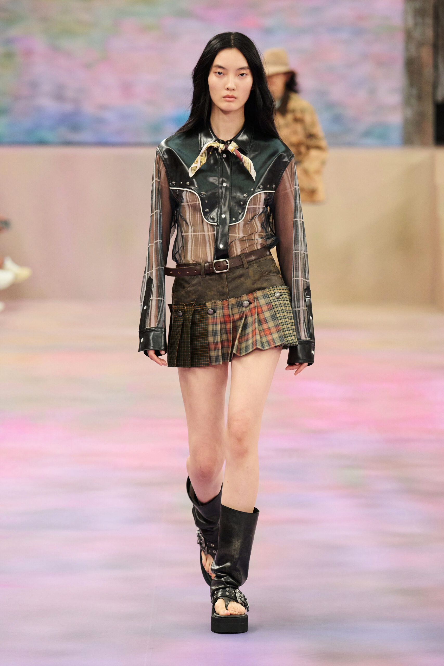 ANDERSSON BELL SS25 RUNWAY IN SHANGHAI | Zerek Studio