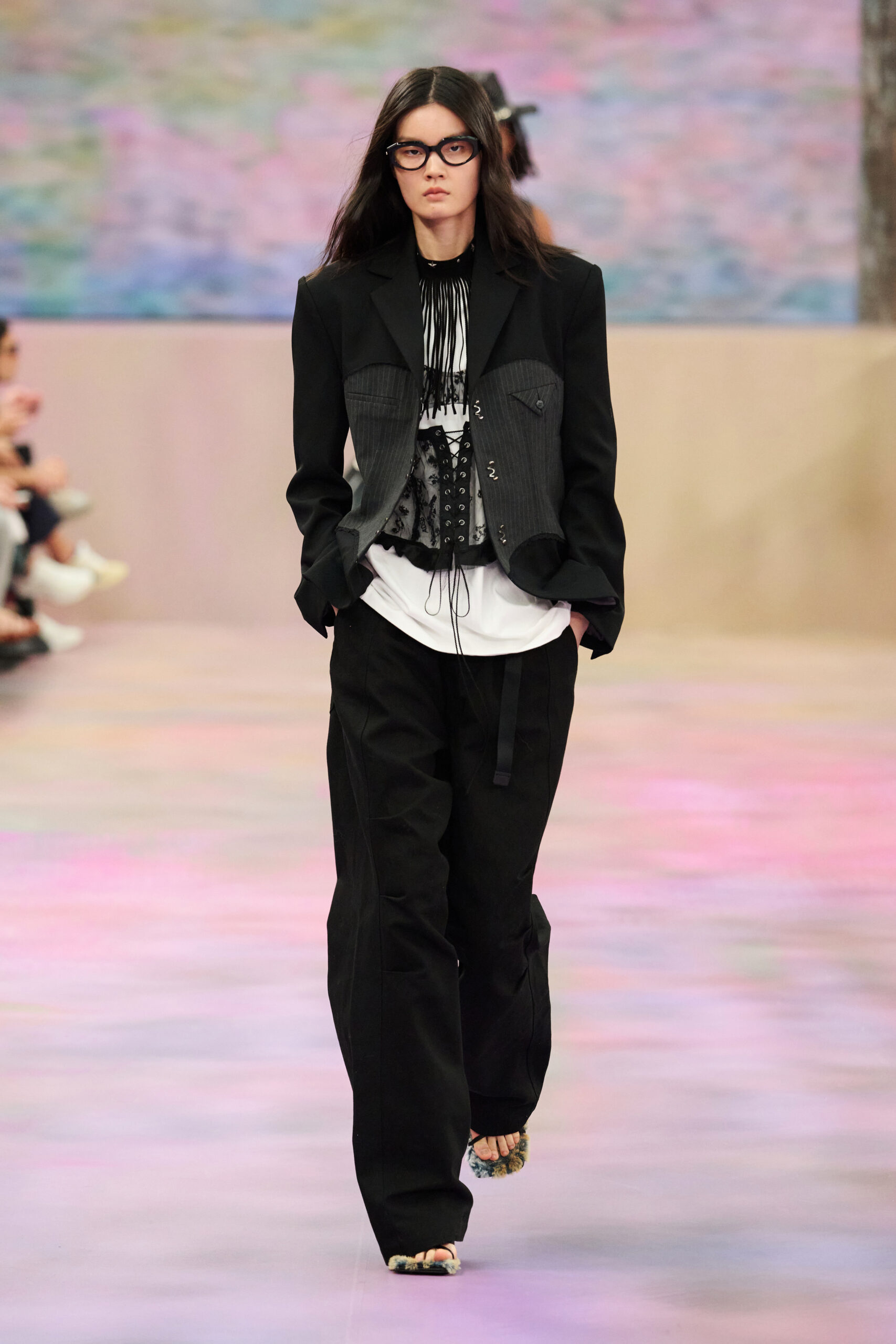 ANDERSSON BELL SS25 RUNWAY IN SHANGHAI | Zerek Studio