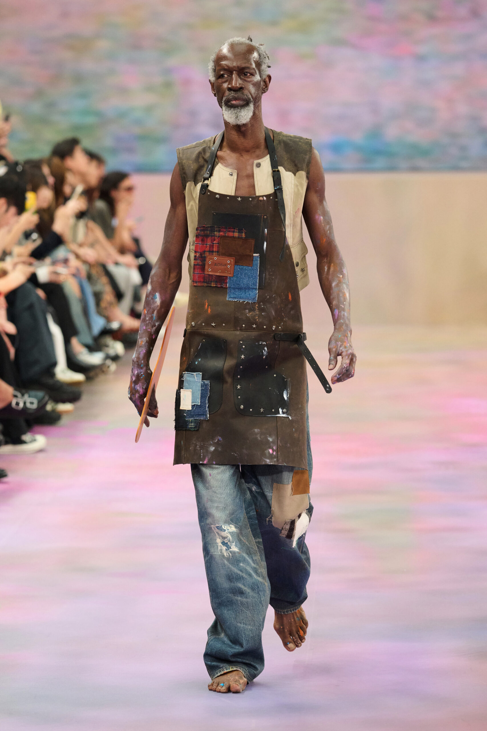 ANDERSSON BELL SS25 RUNWAY IN SHANGHAI | Zerek Studio