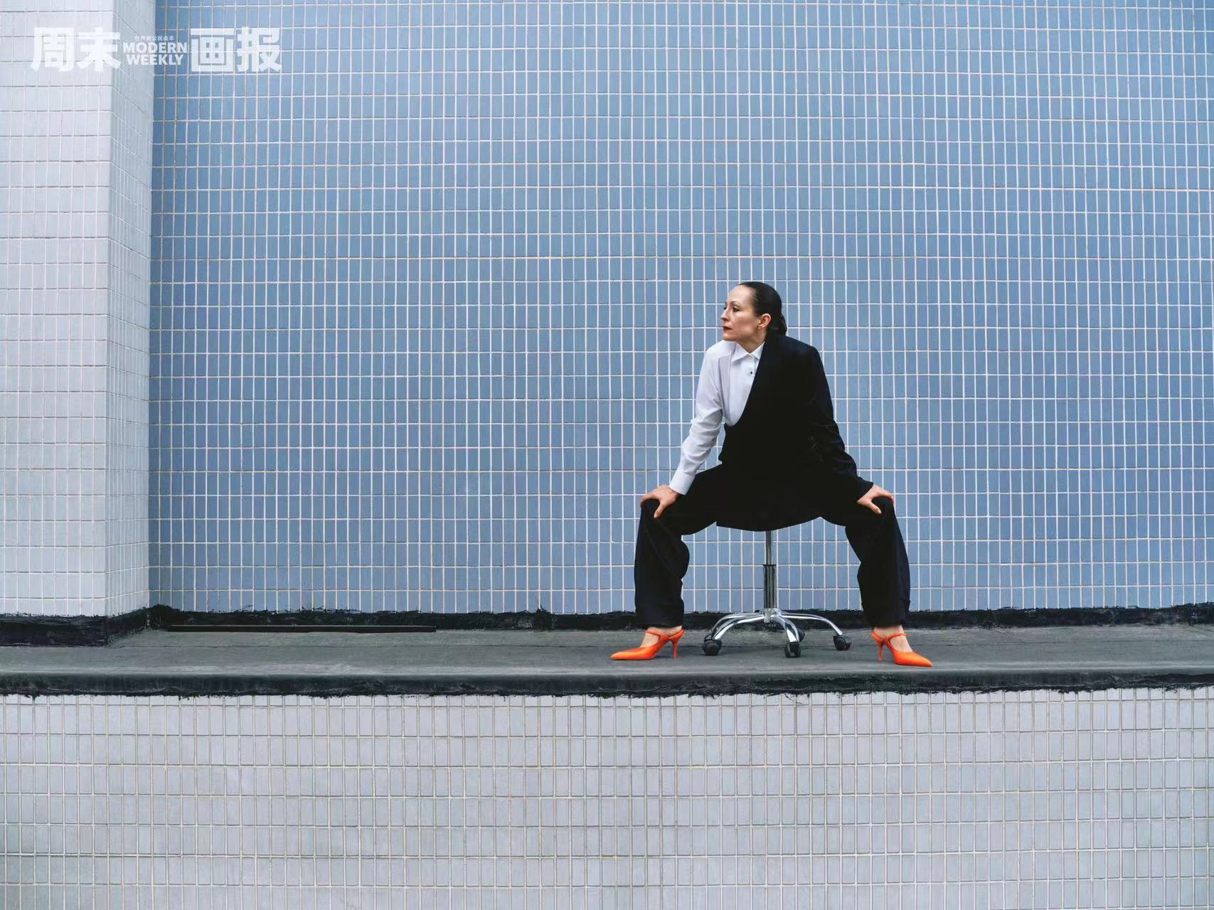 MODERN WEEKLY “ANYWAY TO WORK” | Zerek Studio