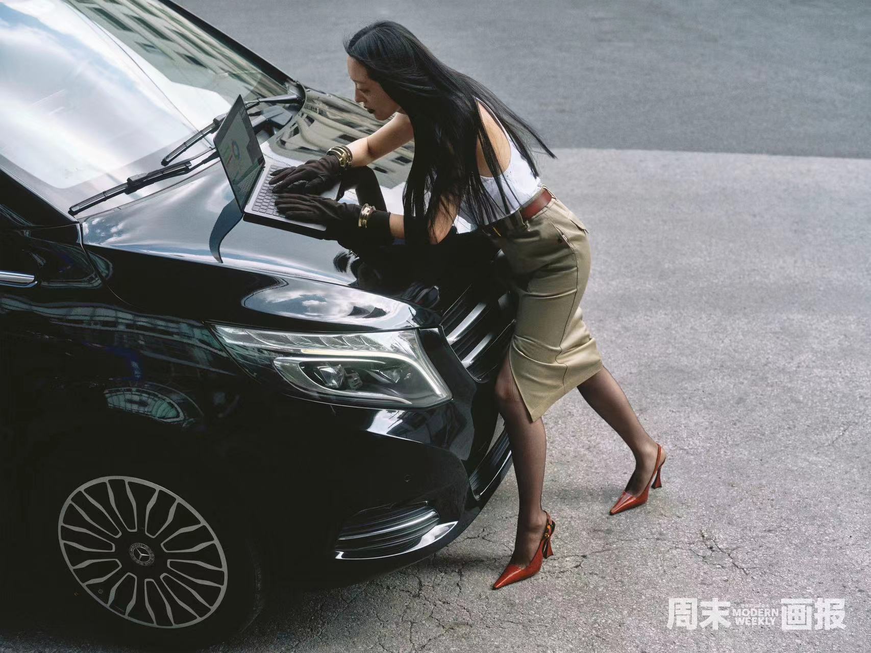 MODERN WEEKLY “ANYWAY TO WORK” | Zerek Studio