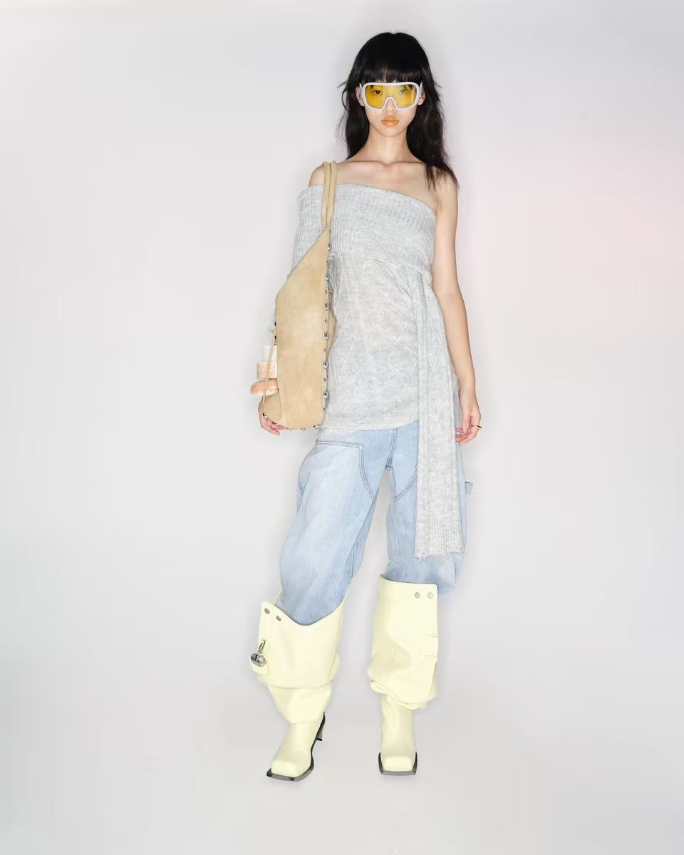 DAPHNE.LAB & MARRKNULL 25FW/26SS RUNWAY IN SHANGHAI | Zerek Studio